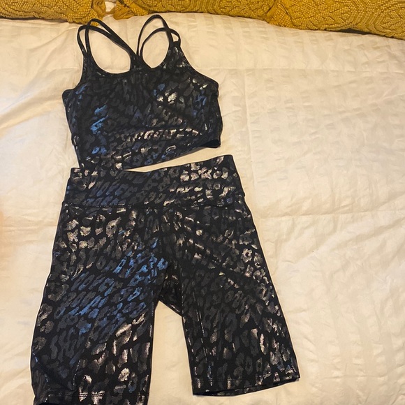 Workout set! - Picture 1 of 2